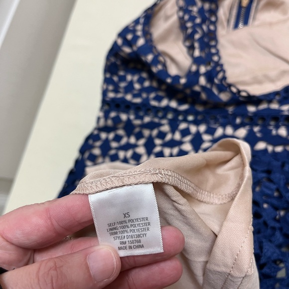 NWT Francesca’s Miami XS blue lace midi dress - Picture 7 of 13